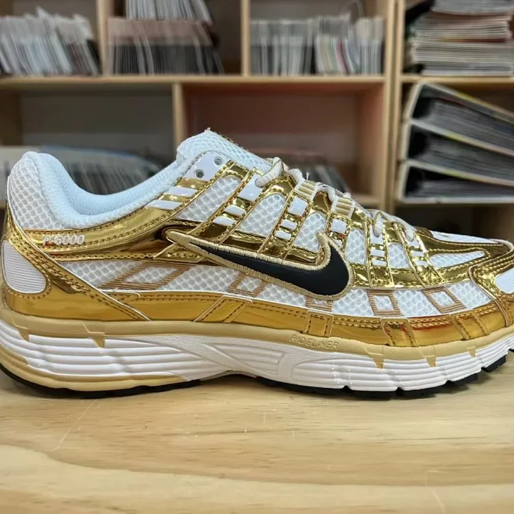 Nike Running shoes P6000
