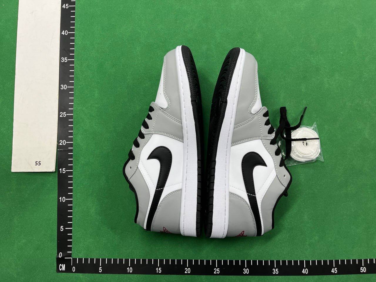 Jordan 1 Low — QC reference 5