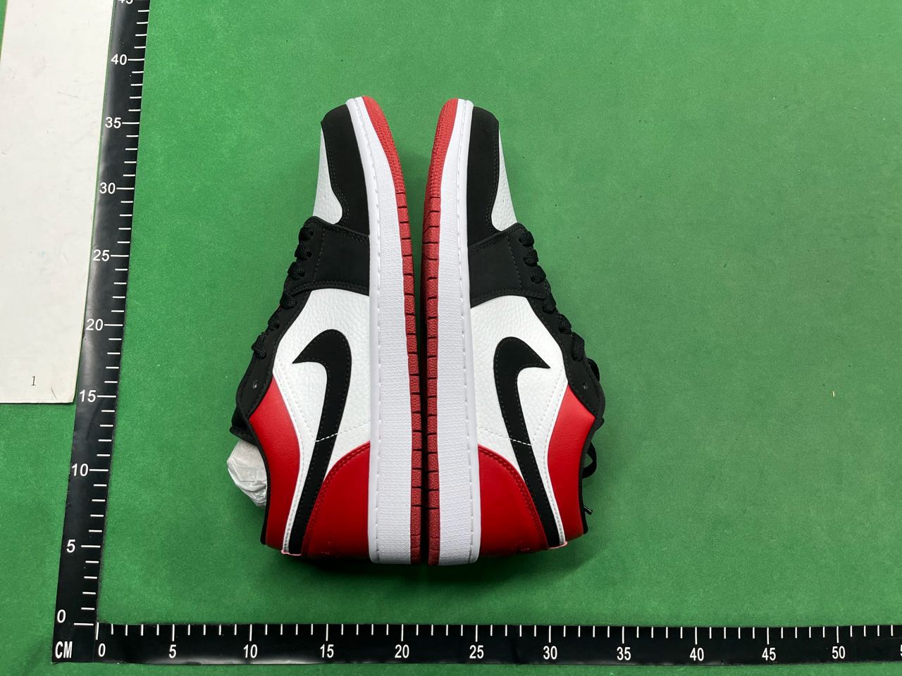 Jordan 1 Low — QC reference 3
