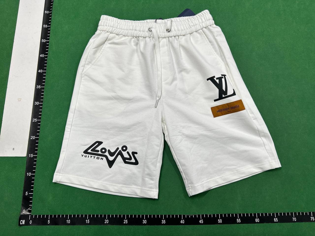 Louis Vuitton shorts (40 CP) — QC reference 2