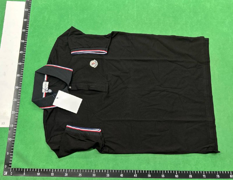 Polo Moncler — QC reference 4