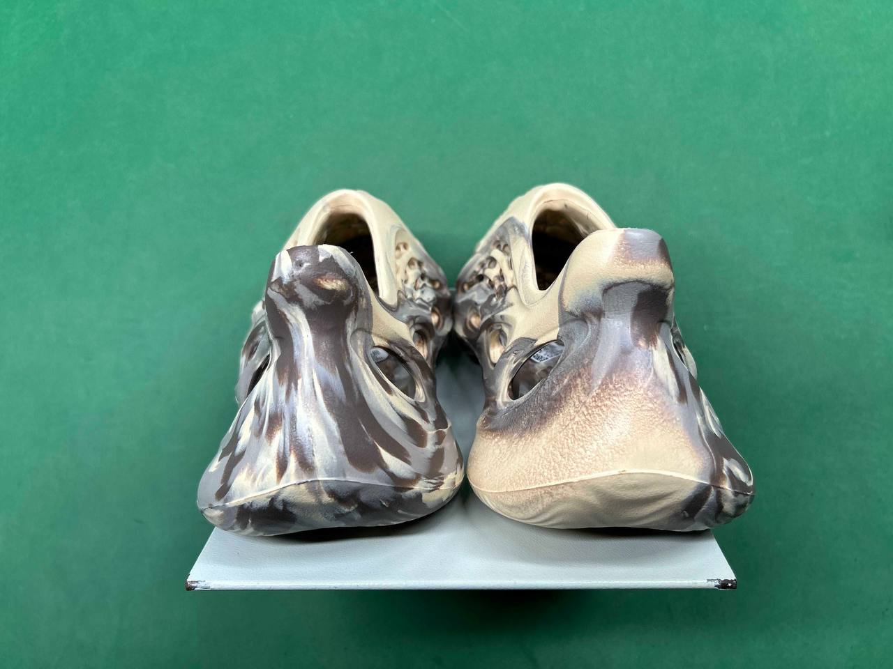 Yeezy Foam Runner — QC reference 2