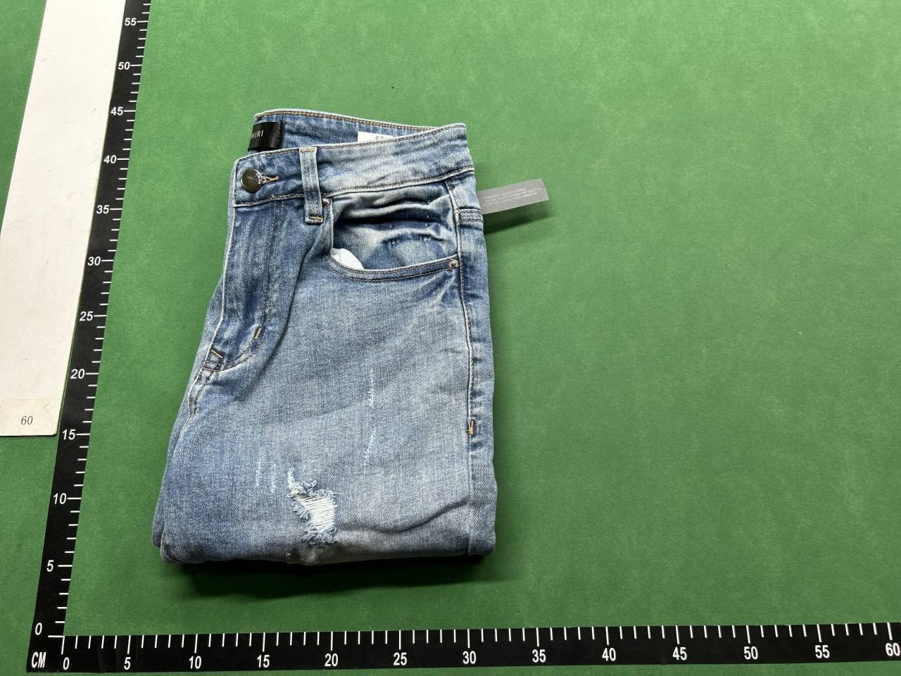 Ami Jeans — QC reference 4