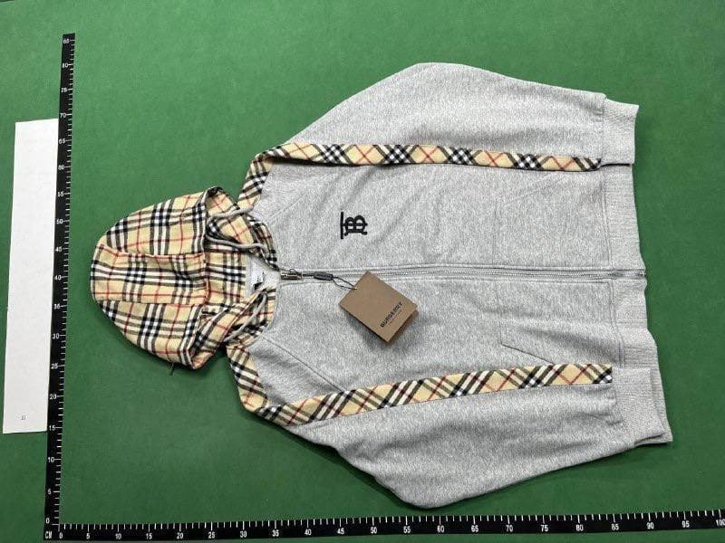 Burberry Hoodie — QC reference 3