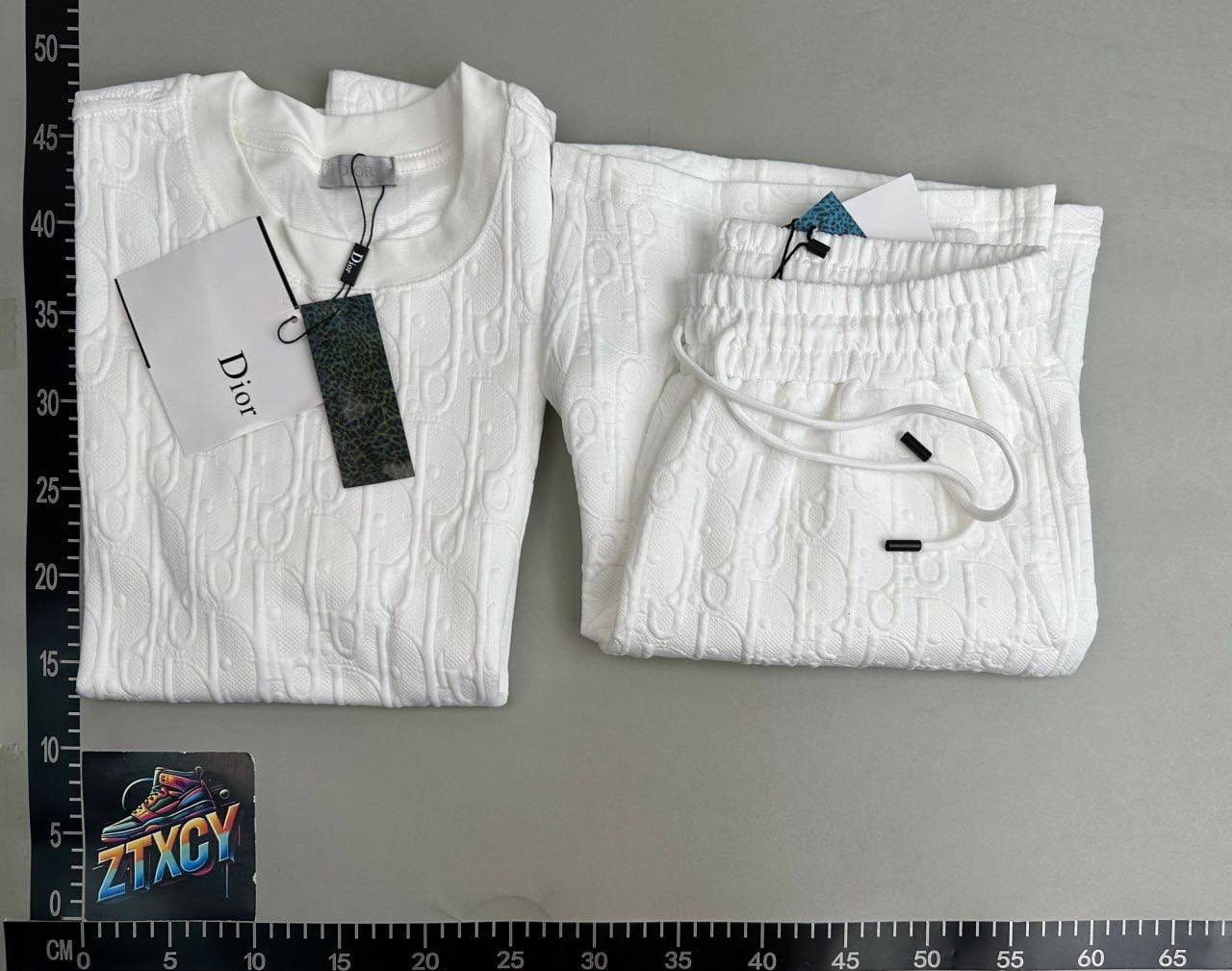 Dior suit — QC reference 2