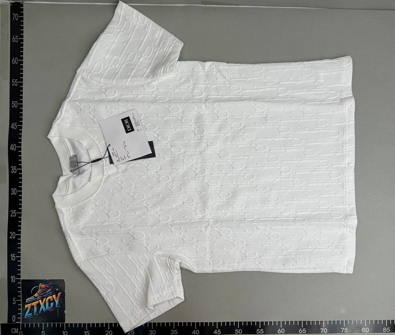 Dior suit — QC reference 3