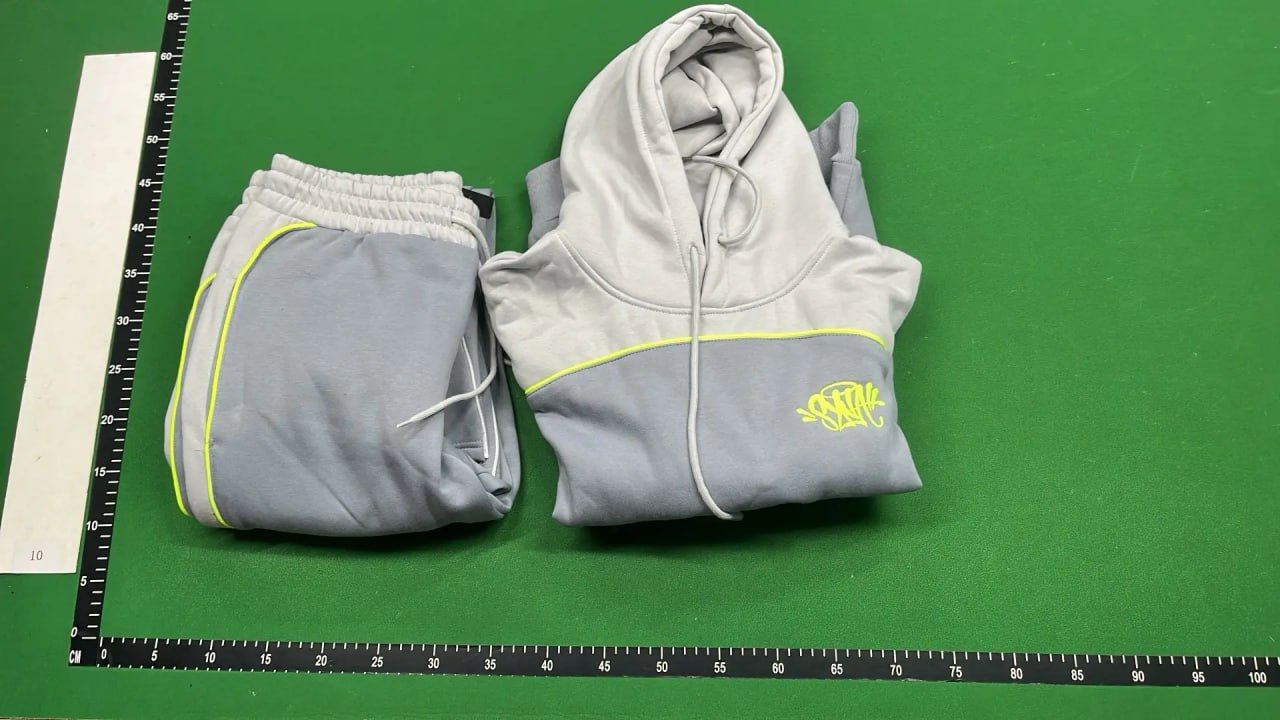 Syna World Hoodie Suit — QC reference 2