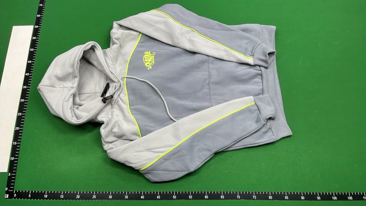 Syna World Hoodie Suit — QC reference 4