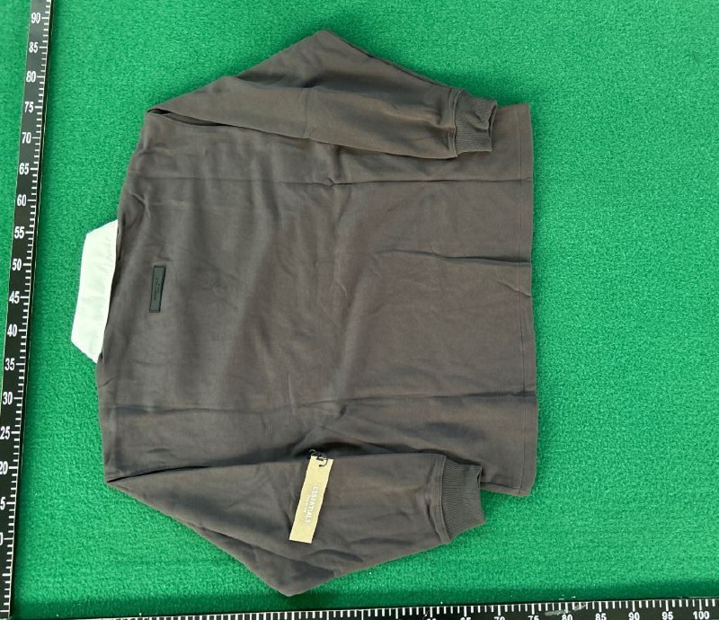 Essential Sweater — QC reference 3