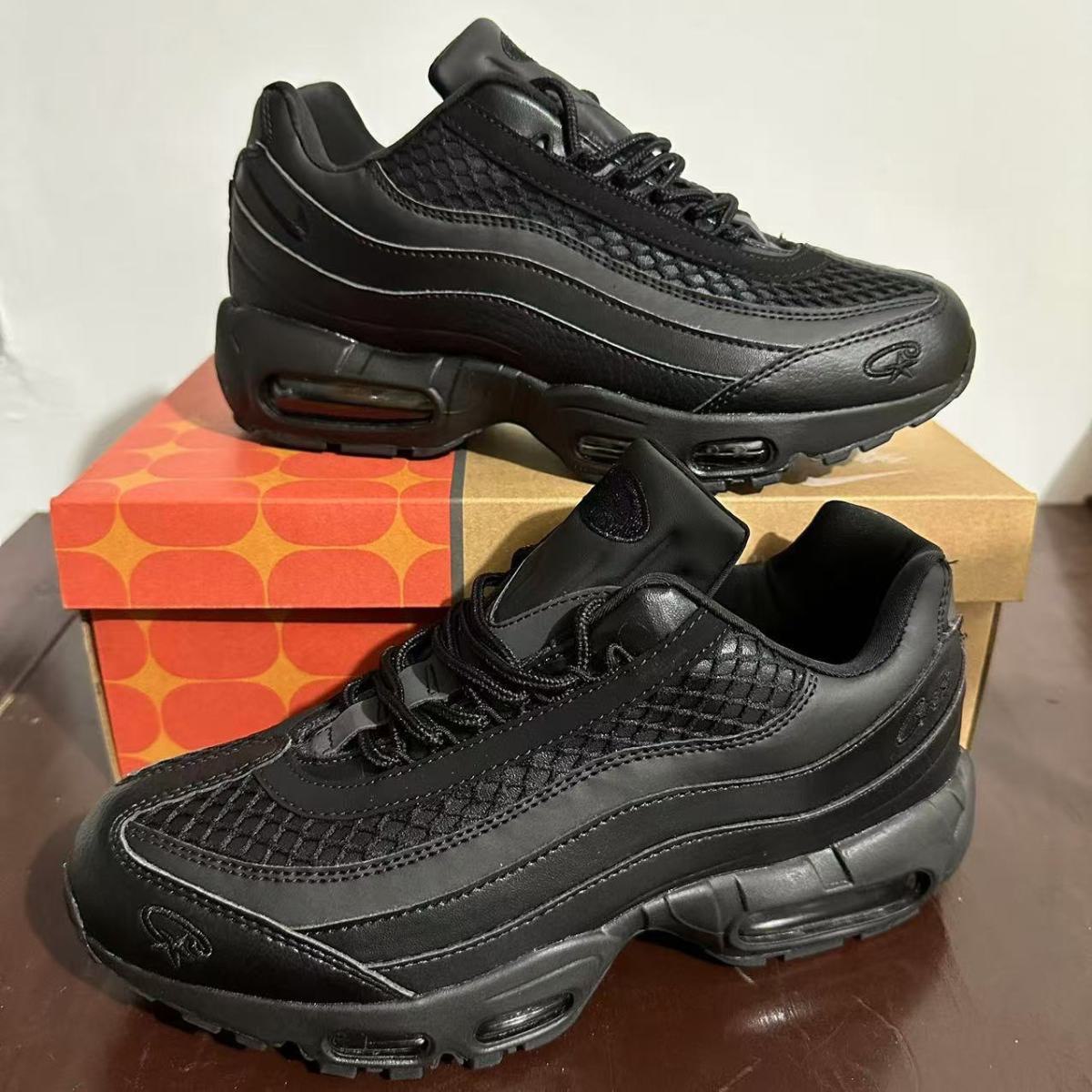 NIKE AIR MAX 95 — QC reference 2