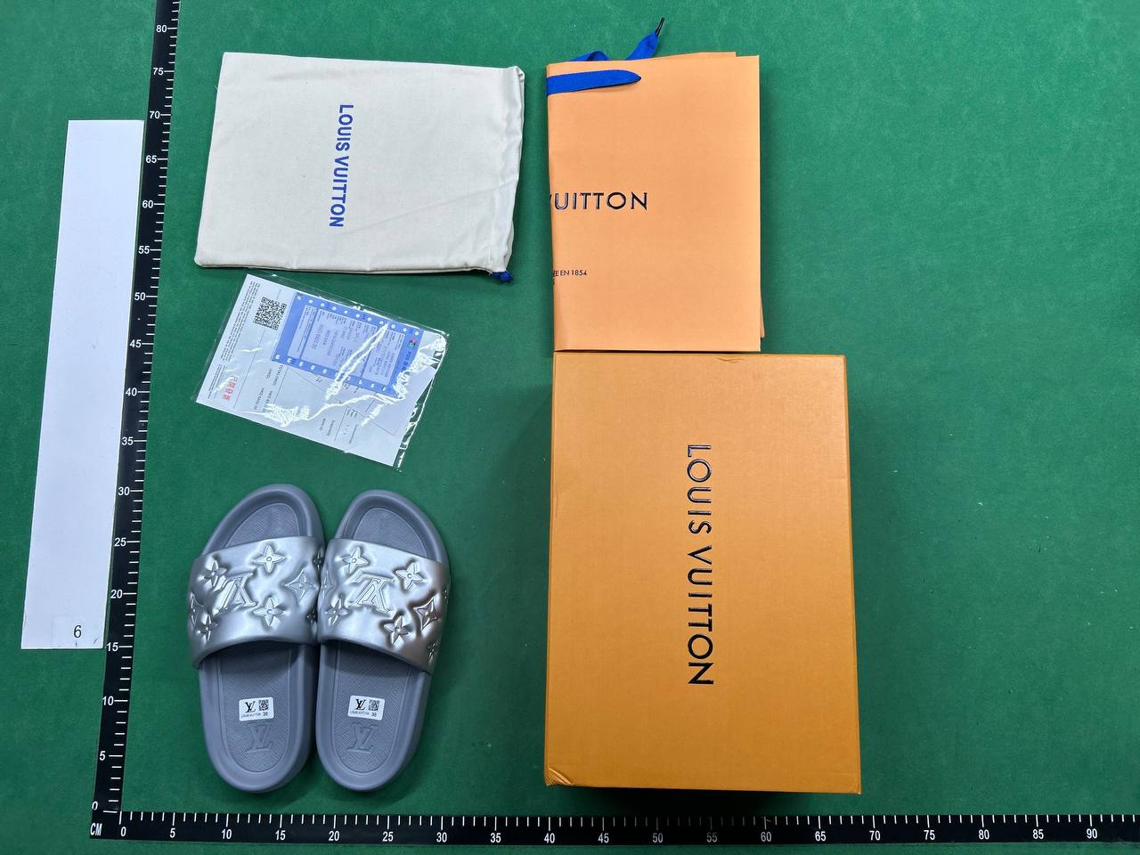 LOUIS VUITTON SLIDES — QC reference 5