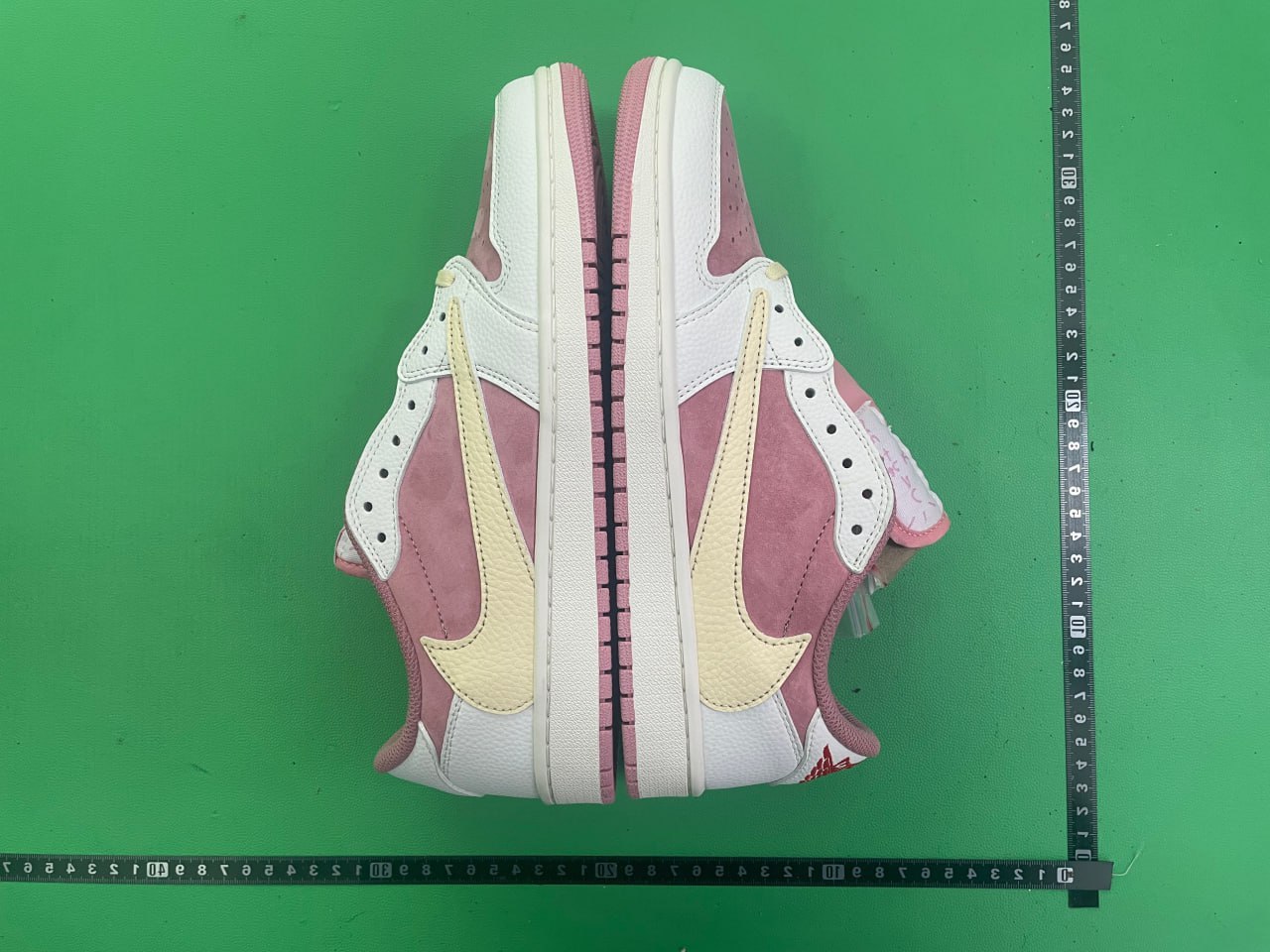Travis Scott x Air Jordan 1(16style — QC reference 2