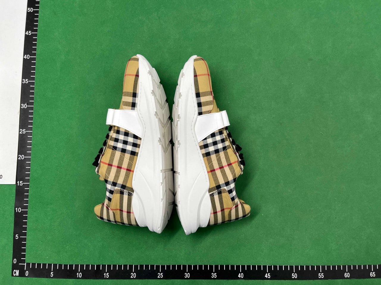BURBERRY Sneakers — QC reference 2