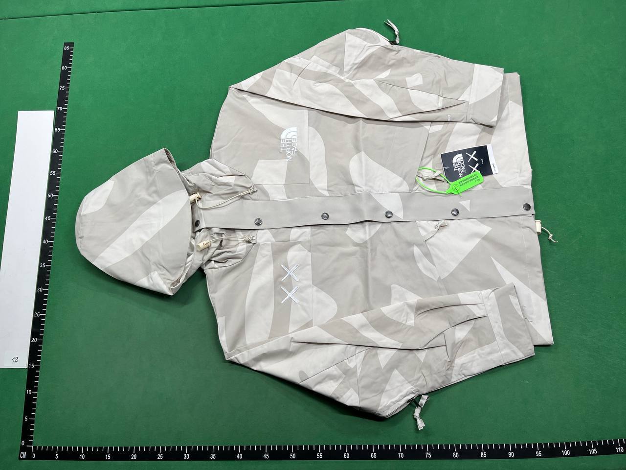 ARC’TERYX. Jacket — QC reference 3
