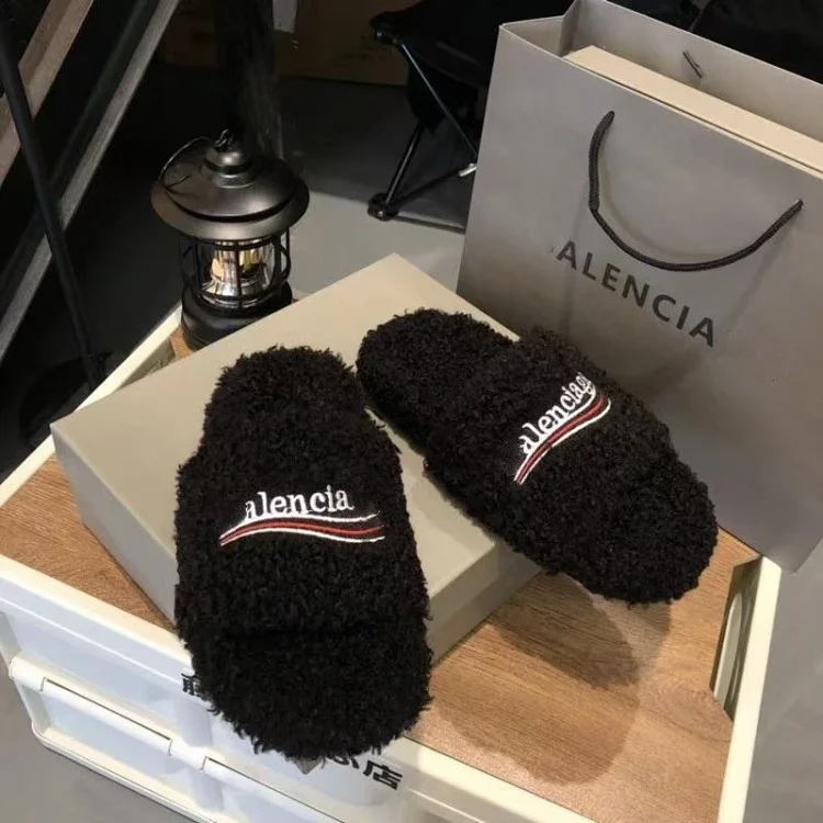 Balenciaga FURRY — QC reference 4