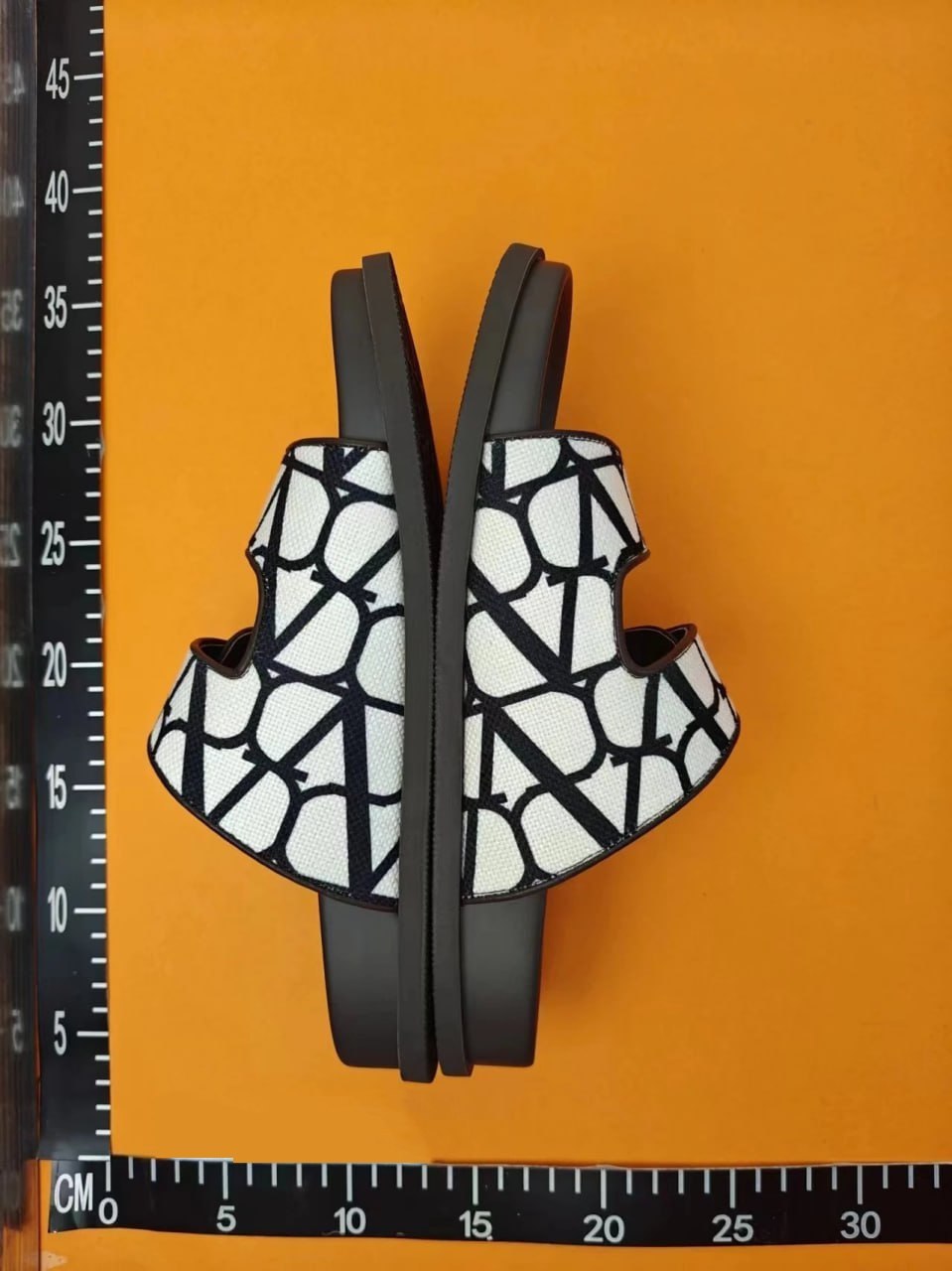 VALENTINO — QC reference 2