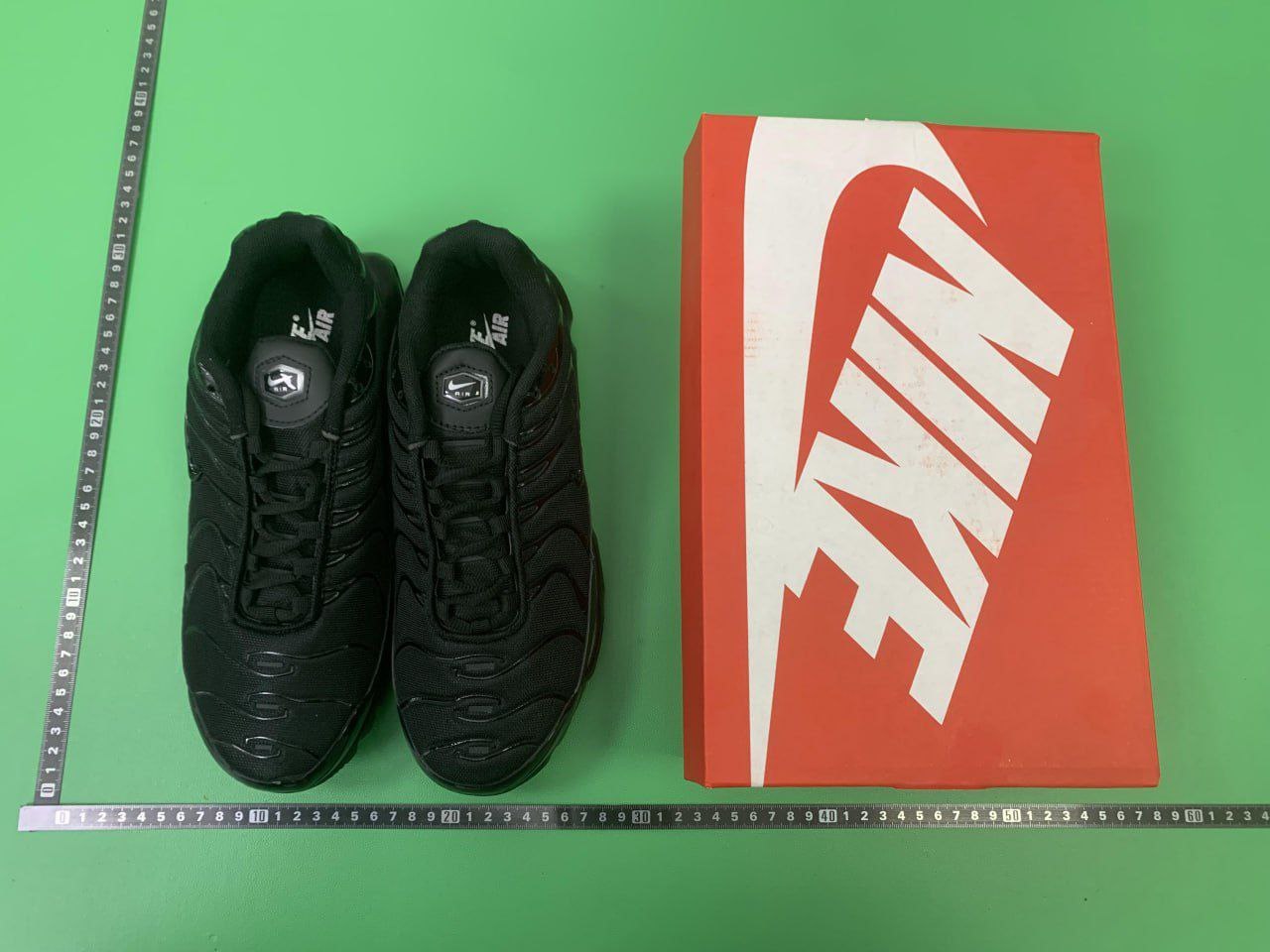 Nike TN21.52 — QC reference 3