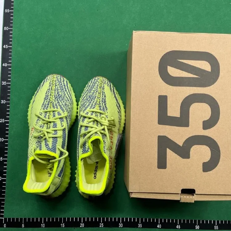 GD-YEEZY350