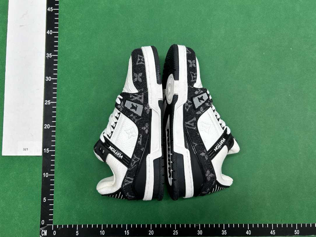 Louis vuitton sneakers LV Trainer — QC reference 2