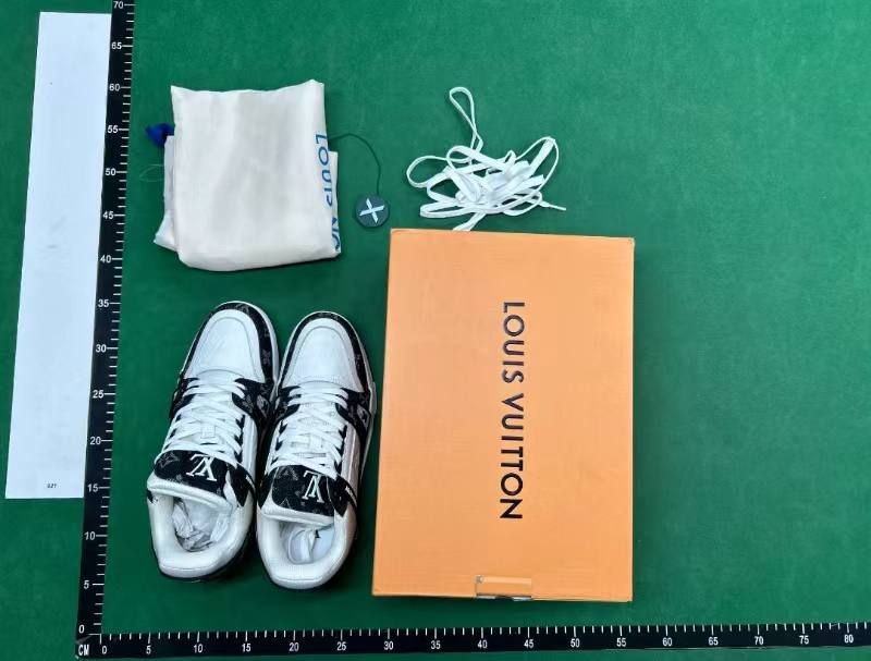 LV shoes — QC reference 2