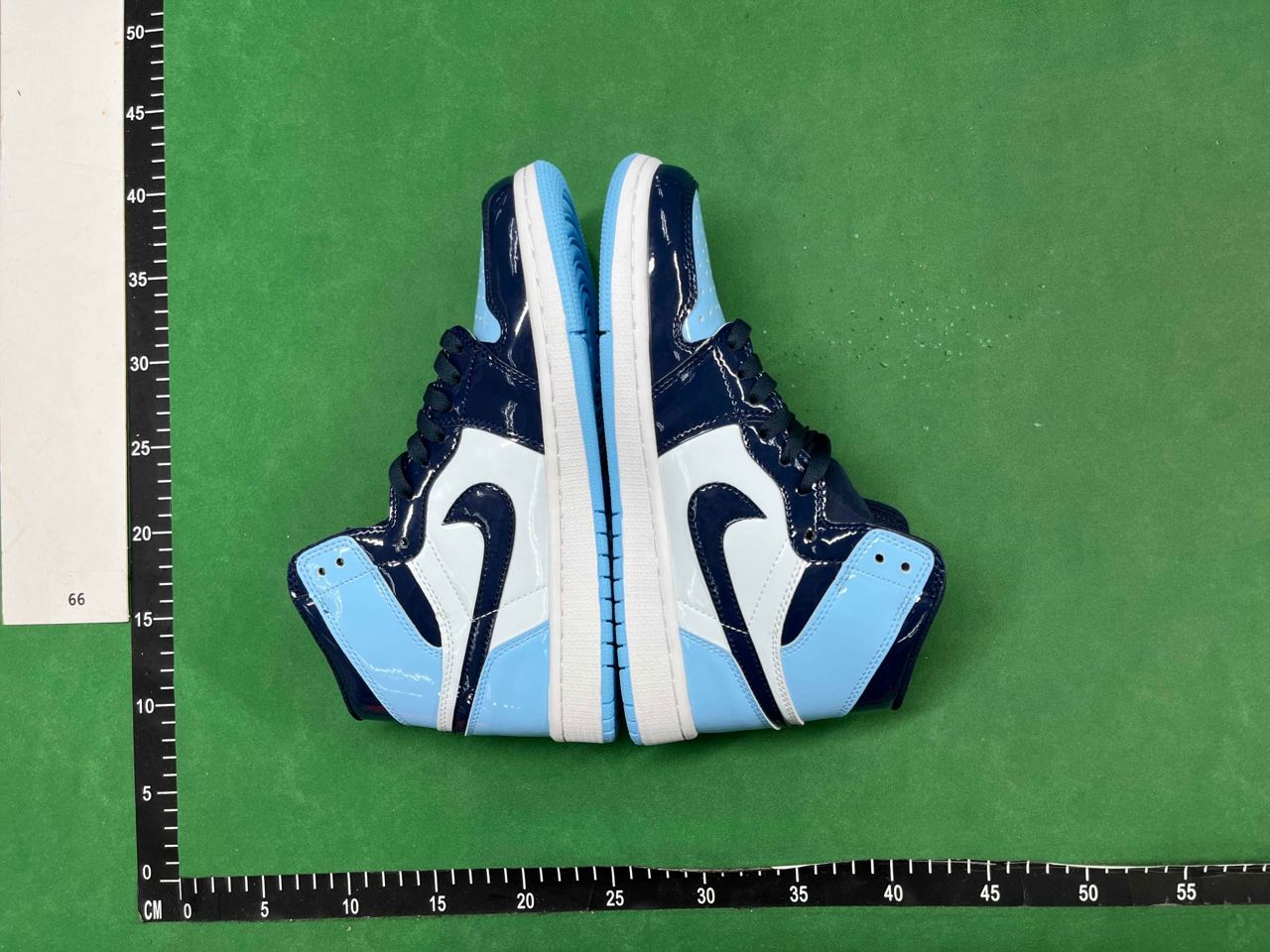 Air Jordan 1 high — QC reference 2