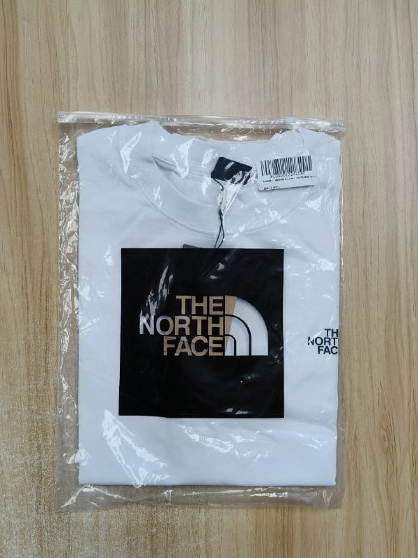 the north face T-shirt — QC reference 2