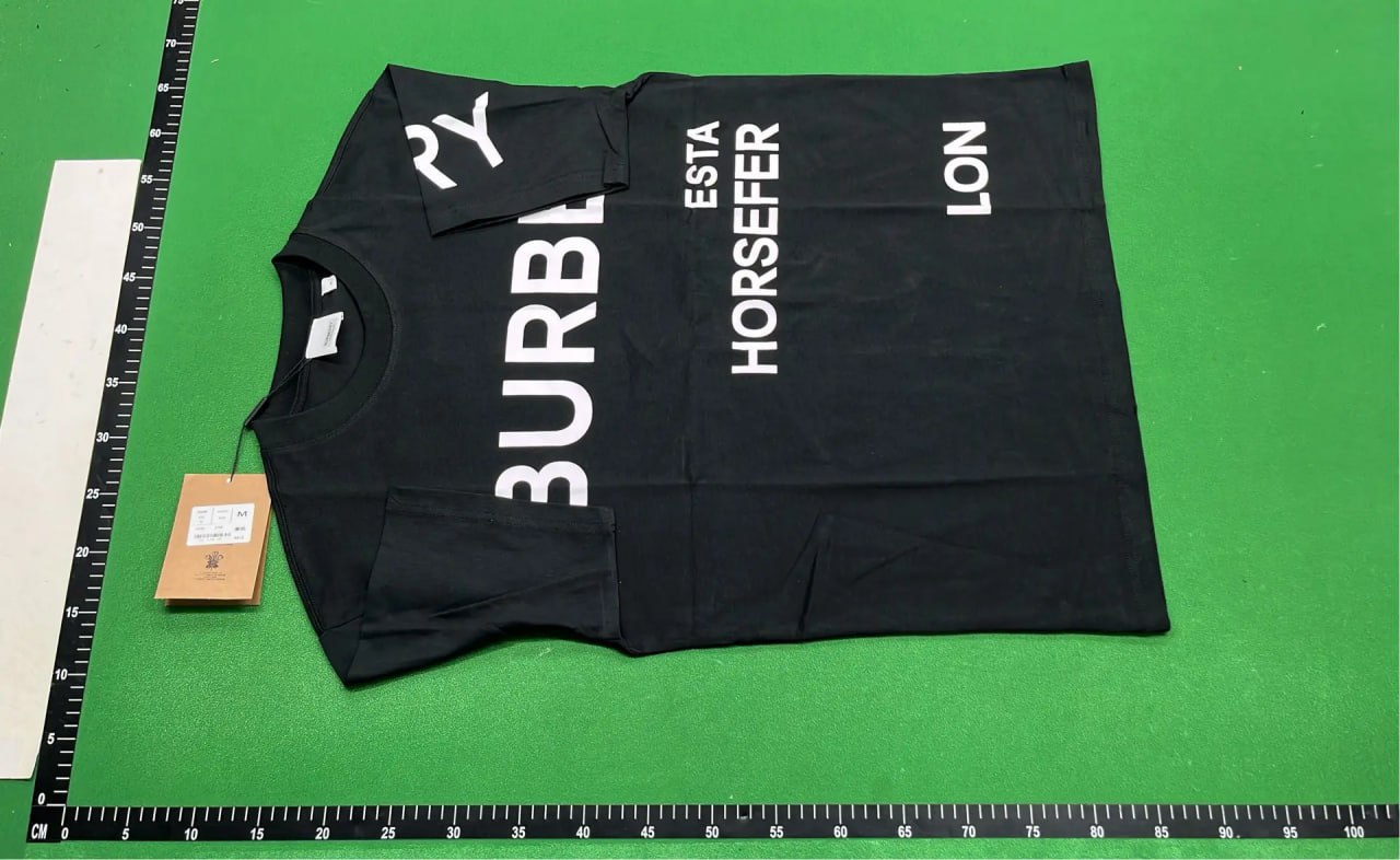 Burberry T-shirt — QC reference 2