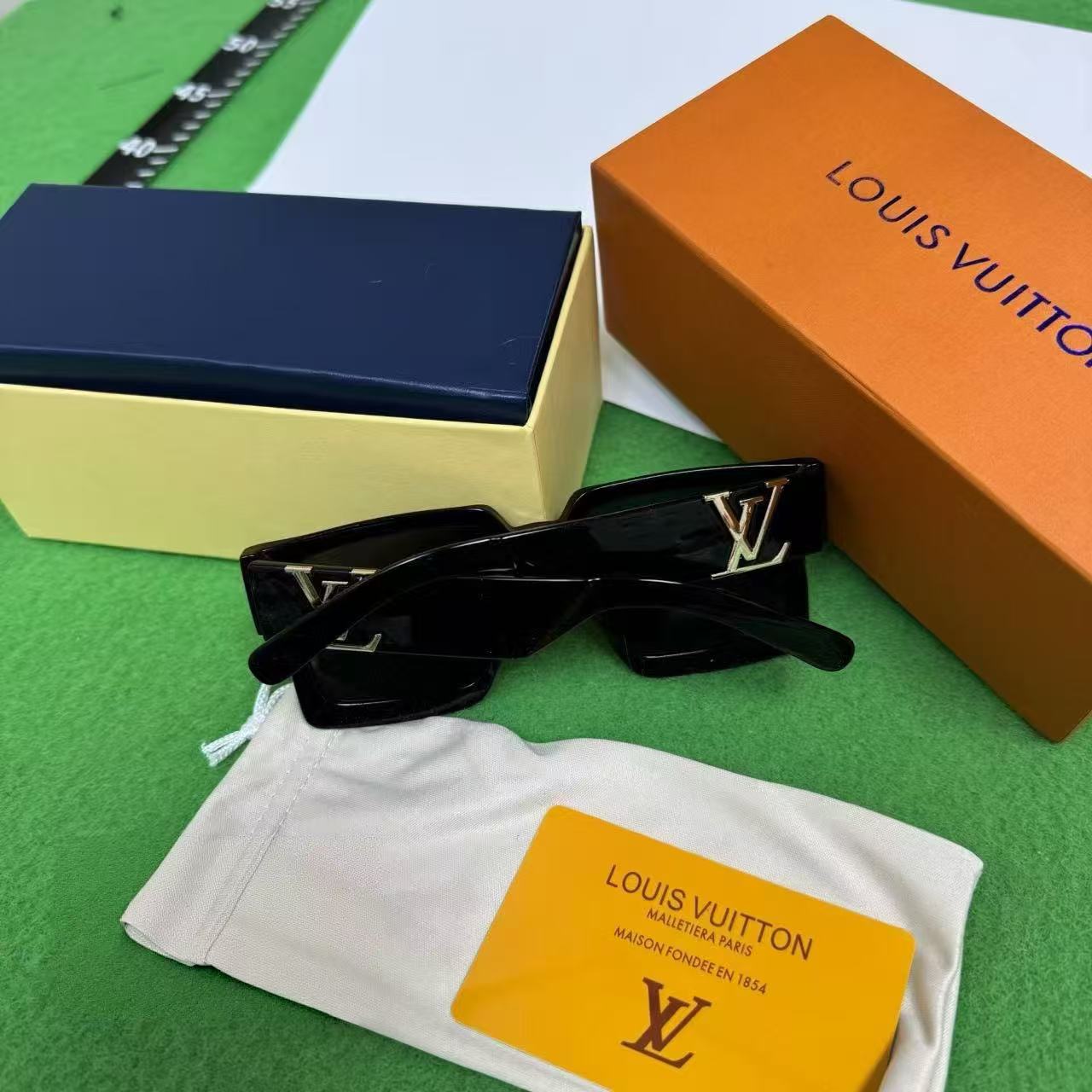 Burberry\Chrome Hearts\Cartier\LV glasses/prada glasses — QC reference 3