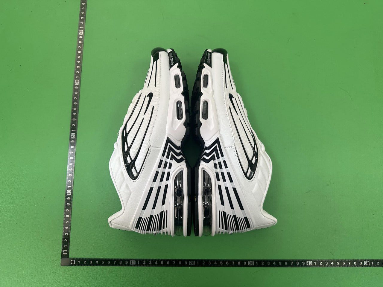 Nike Air Max Plus 3 shoes — QC reference 2