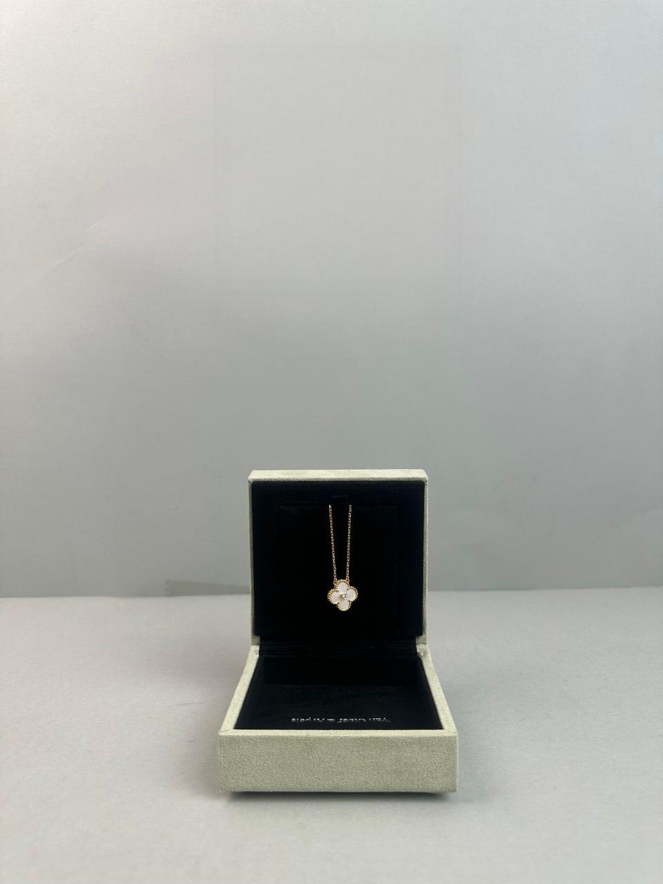 Van Cleef & Arpels Necklaces — QC reference 2