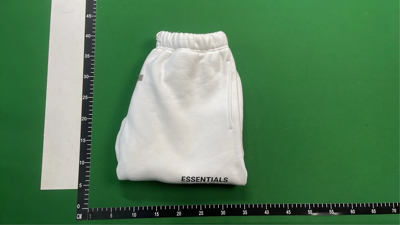 essentials shorts (5+) — QC reference 2