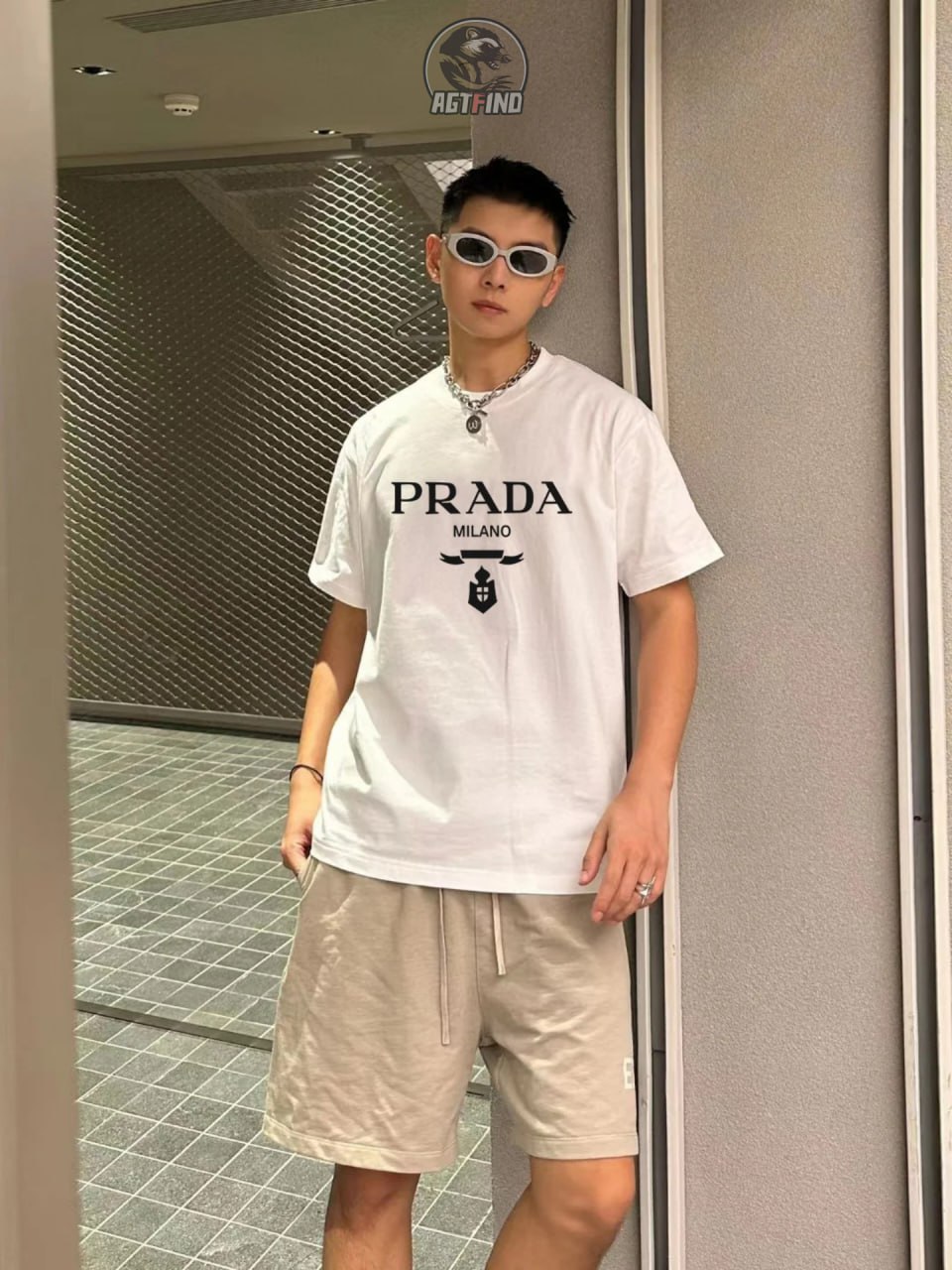 Prada T-shirt — QC reference 4