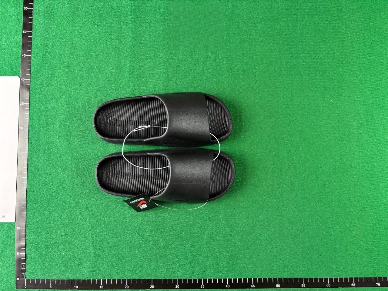 Nike Slippers — QC reference 3