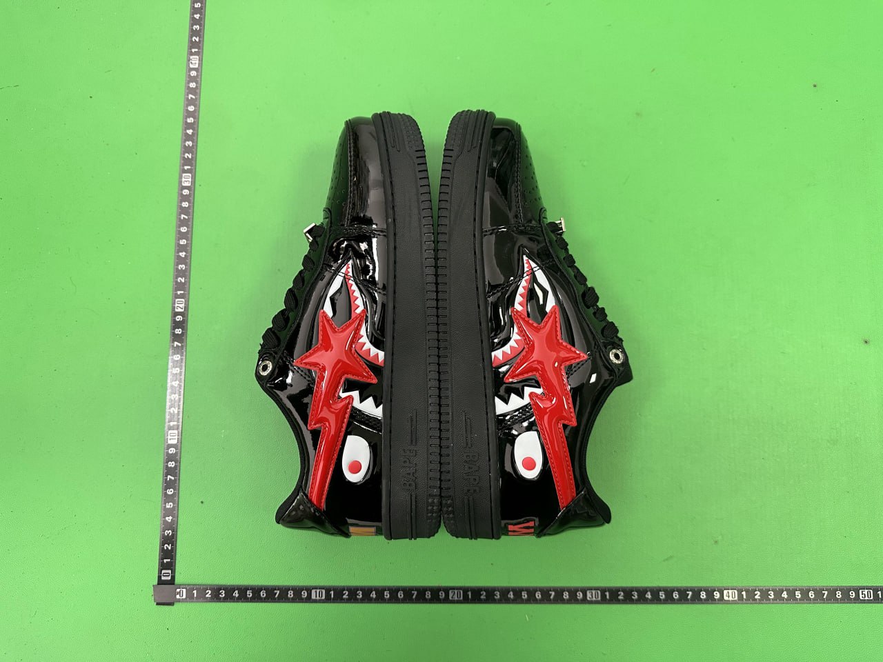 Sneakers — QC reference 3