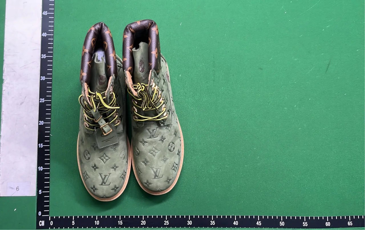 Louis Vuitton Seakers68 — QC reference 3