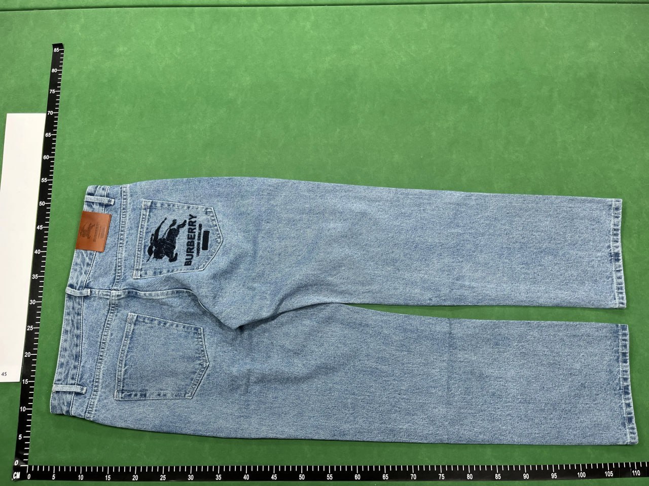 Burberry Jeans — QC reference 2