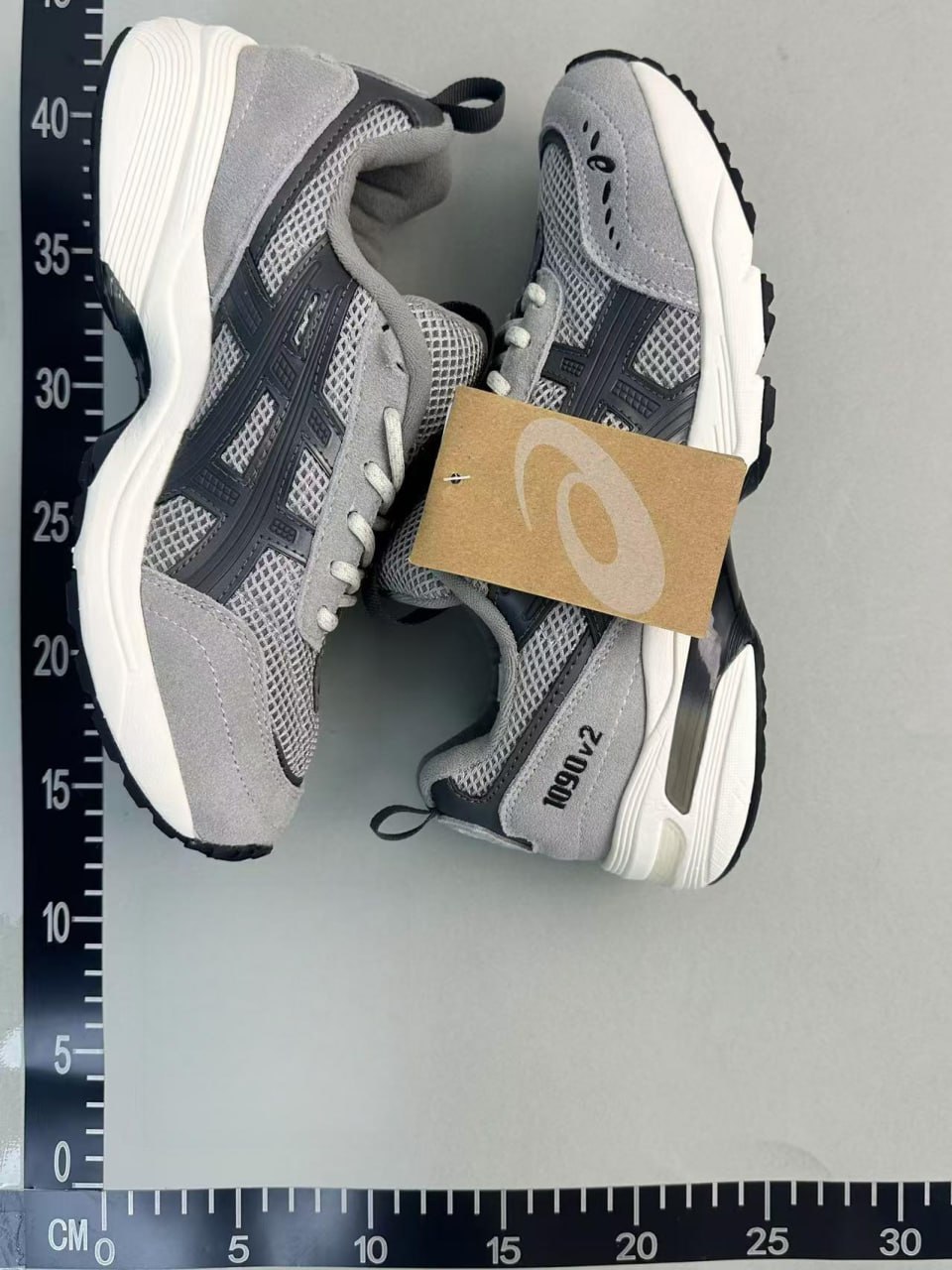 Asics — QC reference 3