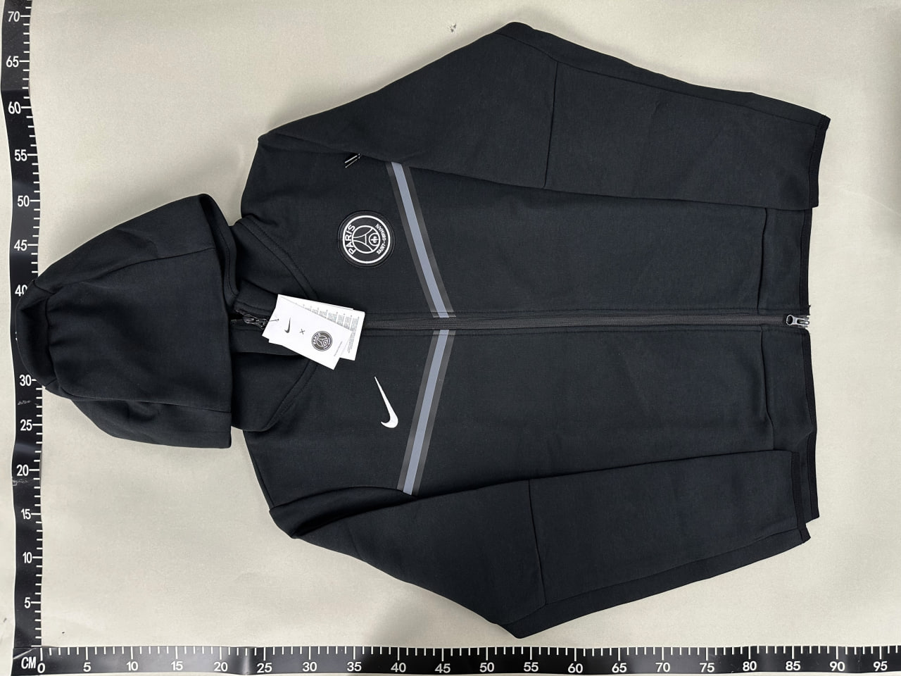 Nike Set — QC reference 3