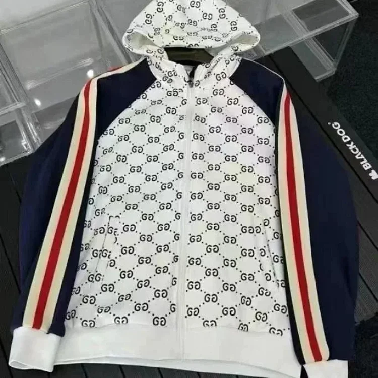 gucci Moncler Burberry THE NORTH FACE